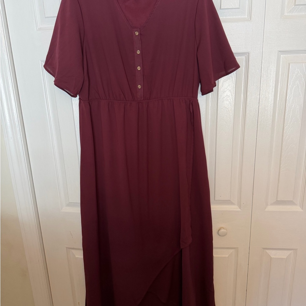 Elegant Burgundy Midi Dress